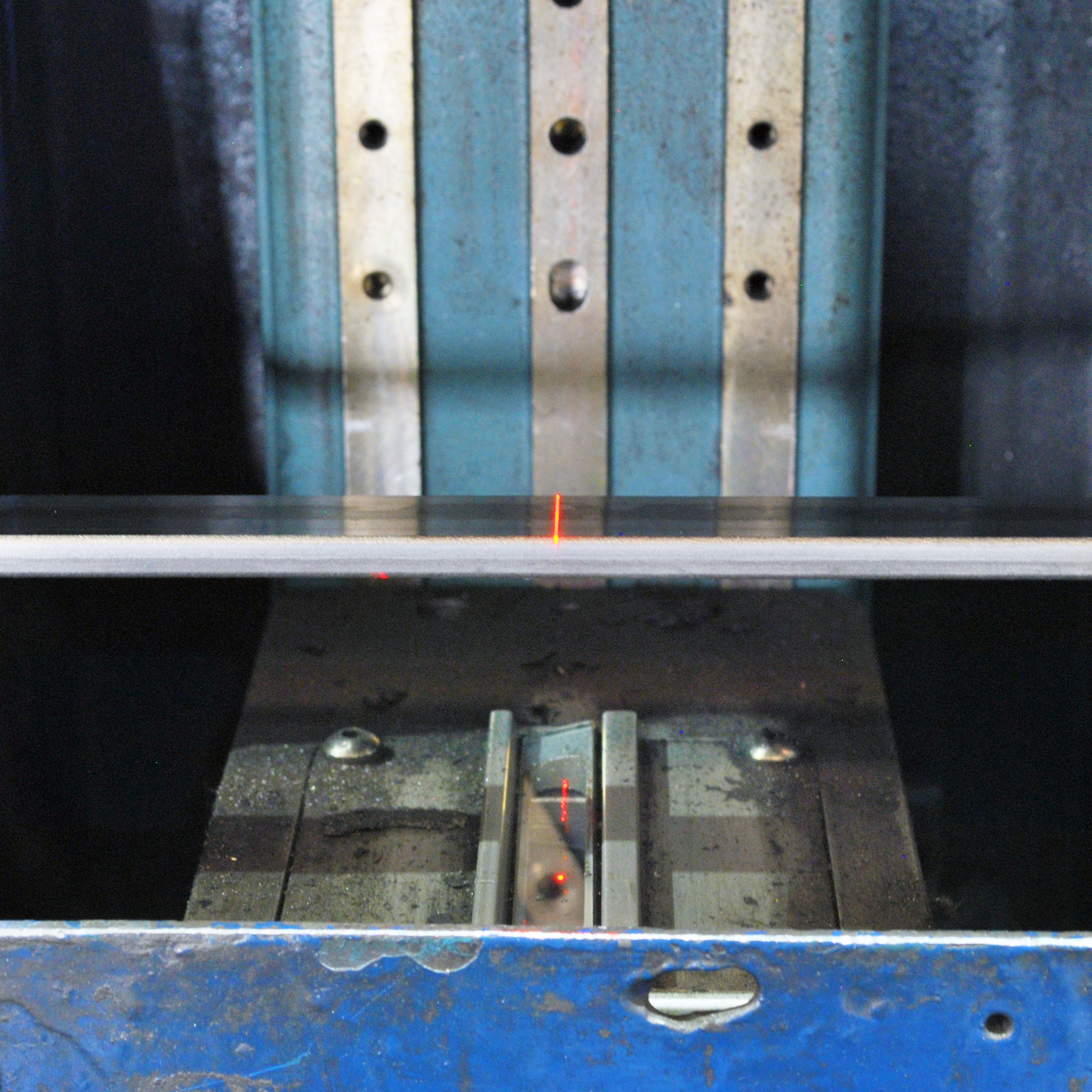 In-line laser measuring system during the rolling process